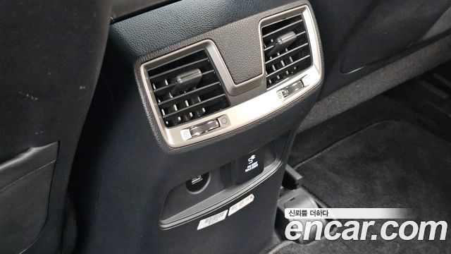 KG Mobility Rexton 2018 — photo 31