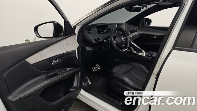 Peugeot 5008 2022 — photo 13