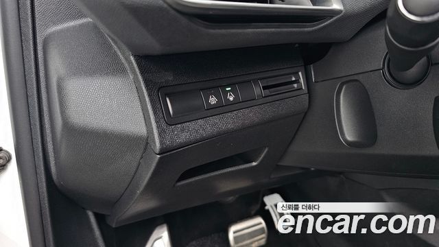 Peugeot 5008 2022 — photo 28