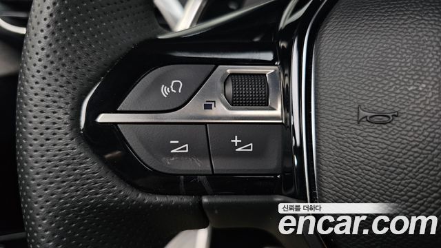 Peugeot 5008 2022 — photo 30