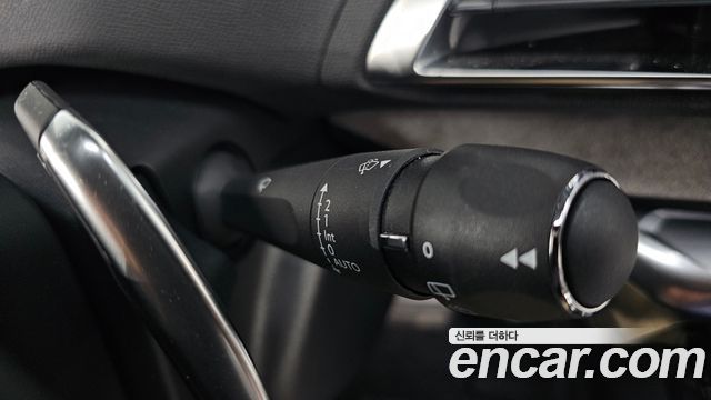 Peugeot 5008 2022 — photo 33