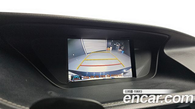 Lexus ES 2015 — photo 15
