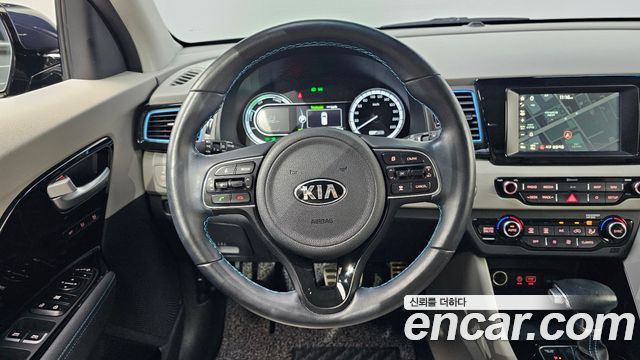 Kia Niro 2018 — photo 18