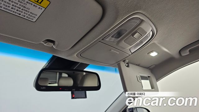 Kia Niro 2018 — photo 24