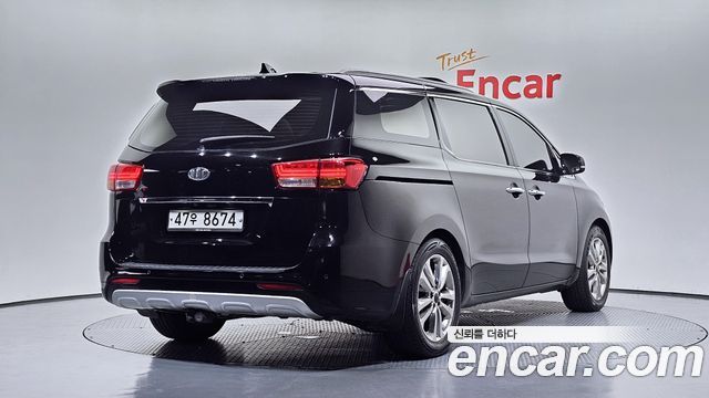 Kia Canival 2016 — photo 2