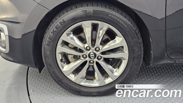 Kia Canival 2016 — photo 5