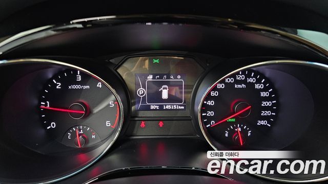Kia Canival 2016 — photo 11