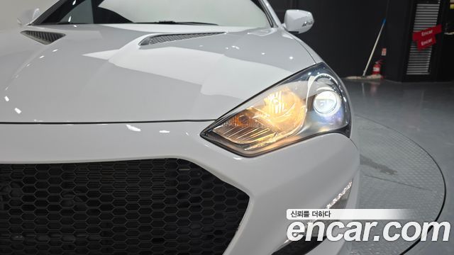 Hyundai Genesis 2015 — photo 8