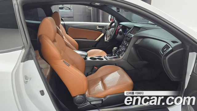 Hyundai Genesis 2015 — photo 16