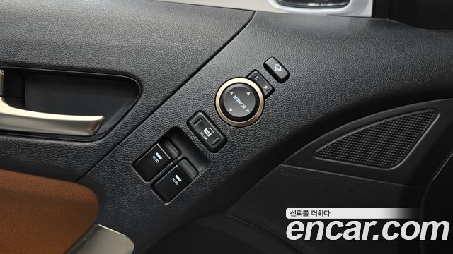 Hyundai Genesis 2015 — photo 29