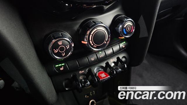 Mini Cooper 2014 — photo 17