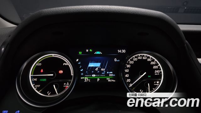 Toyota Camry 2022 — photo 11