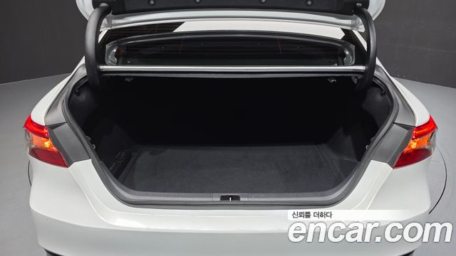 Toyota Camry 2022 — photo 21