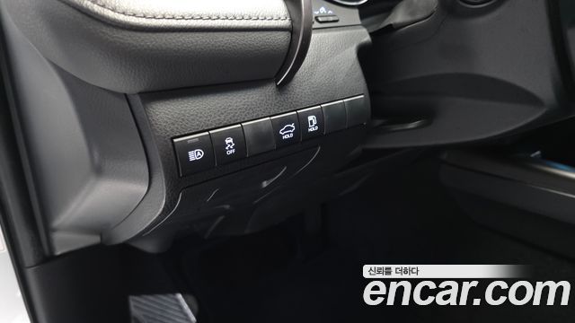 Toyota Camry 2022 — photo 24