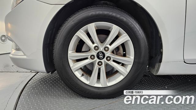 Hyundai Sonata 2011 — photo 5