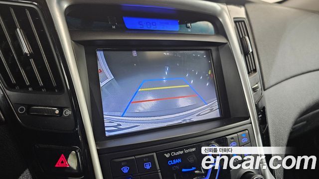 Hyundai Sonata 2011 — photo 15
