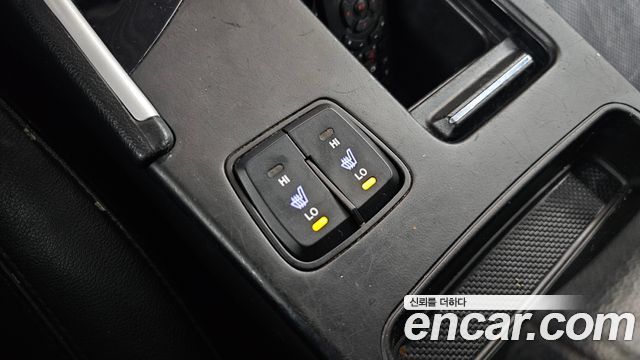 Hyundai Sonata 2011 — photo 18