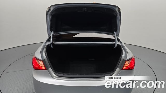 Hyundai Sonata 2011 — photo 20