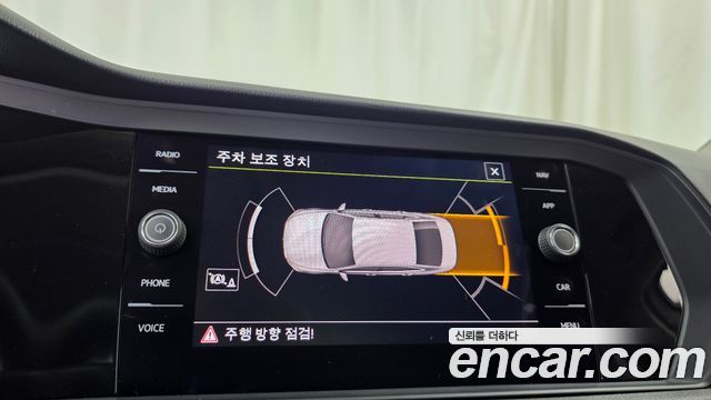 Volkswagen Jetta 2021 — photo 15