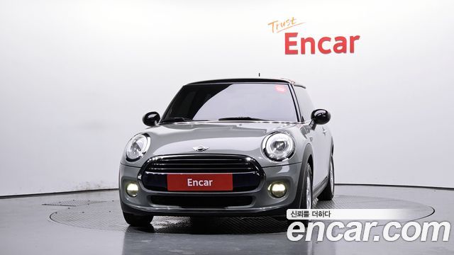 Mini Cooper 2018 — photo 3