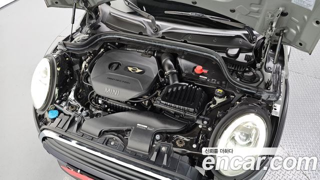 Mini Cooper 2018 — photo 6