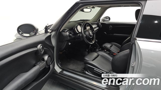 Mini Cooper 2018 — photo 10