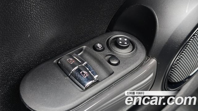 Mini Cooper 2018 — photo 19