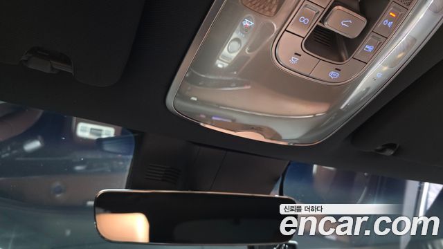 Genesis GV70 2021 — photo 23