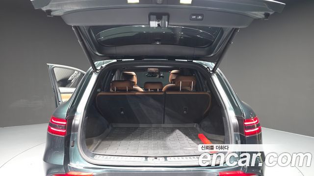 Genesis GV70 2021 — photo 26