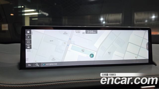 Genesis GV70 2021 — photo 27