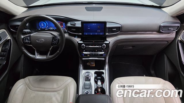 Ford Explorer 2021 — photo 7