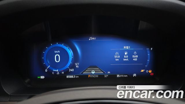 Ford Explorer 2021 — photo 8