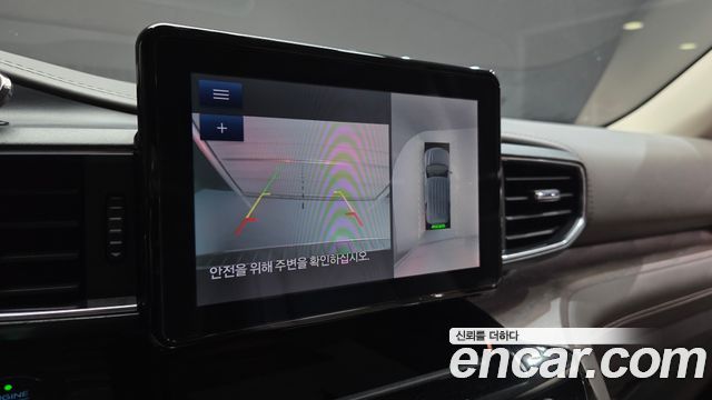 Ford Explorer 2021 — photo 14