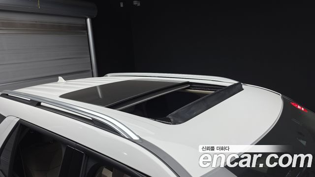 Ford Explorer 2021 — photo 19