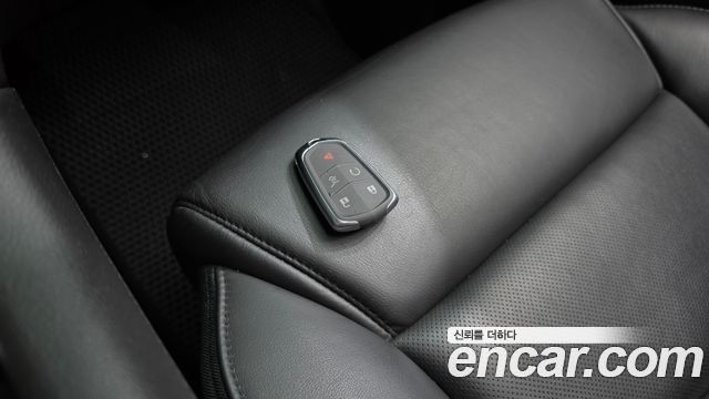 Cadillac XT5 2018 — photo 21
