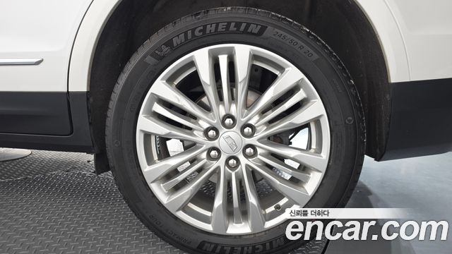 Cadillac XT5 2018 — photo 7
