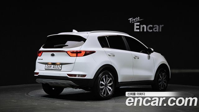 Kia Sportage 2018 — photo 2