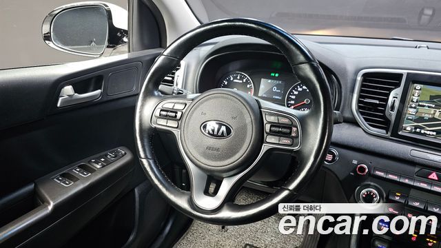Kia Sportage 2018 — photo 13