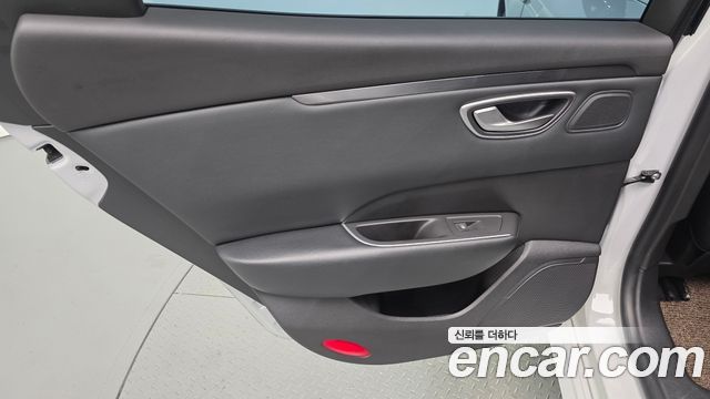 Renault Korea SM6 2023 — photo 15