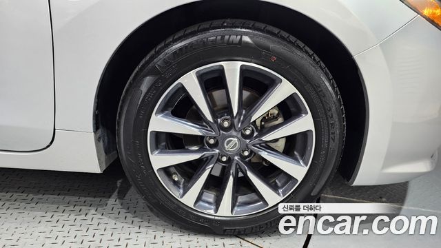 Nissan Altima 2017 — photo 5