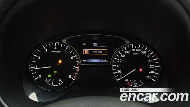 Nissan Altima 2017 — photo 8