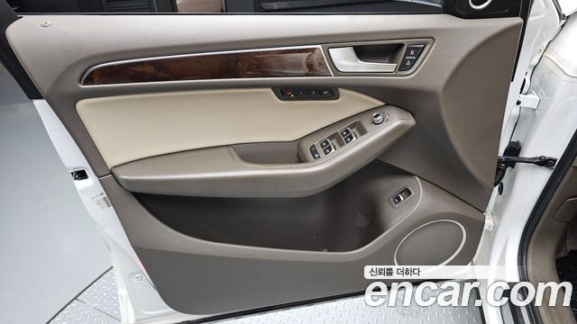 Audi Q5 2017 — photo 14