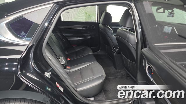 Hyundai Grandeur 2018 — photo 12