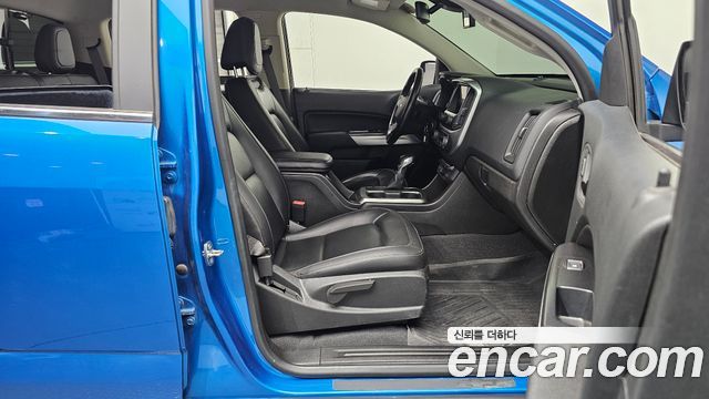 Chevrolet Korea Colorado 2022 — photo 11