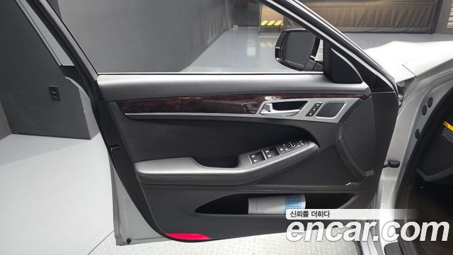 Hyundai Genesis 2016 — photo 14