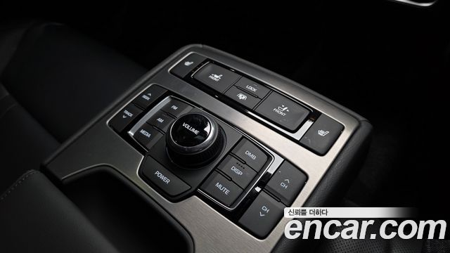 Hyundai Genesis 2016 — photo 27