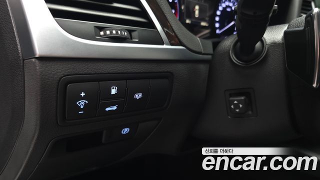 Hyundai Genesis 2016 — photo 28