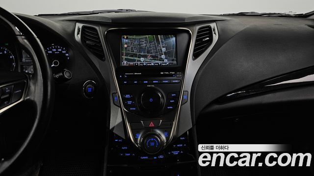 Hyundai Grandeur 2011 — photo 14