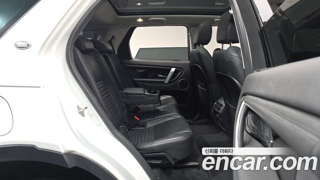 Land Rover Discovery Sport 2020 — photo 14