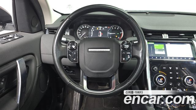 Land Rover Discovery Sport 2020 — photo 15